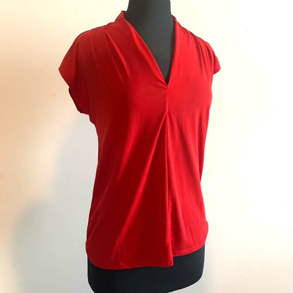 Mi•lieux Red V Neck Shirt